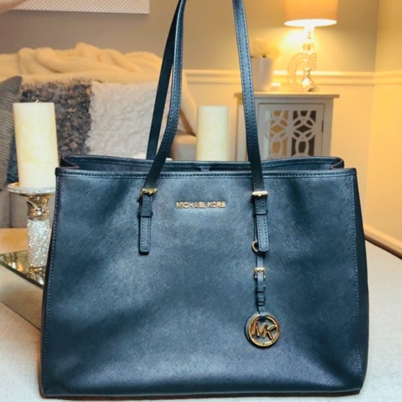 MICHAEL Michael Kors Handbags - MICHAEL KORS Jet Set Travel Large Saffiano Leather Tote Bag -Black